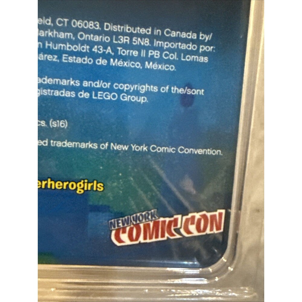 LEGO DC: Batgirl Minifigure Blister NYCC 2016 Exclusive New York Comic Con Rare - Picture 4 of 9